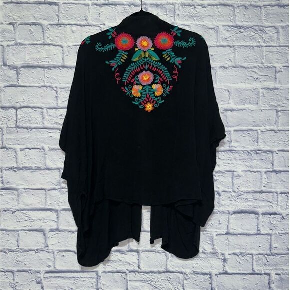 Black Floral Embroidered Kimono umgee - Picture 13 of 13